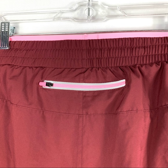 Fabletics Hali Run Short 3.5 - Picture 6 of 8